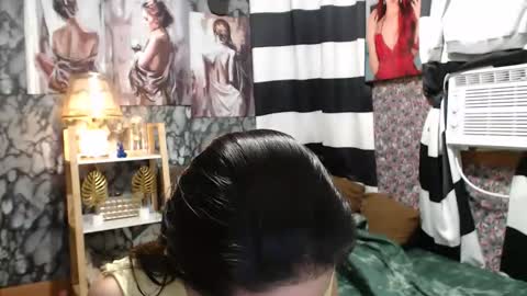 Im Milliedont forget to follow me online show from September 2025 06:18:01 PM