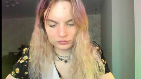 Snapshot of millikira006 chatting on May 2026 08:07:02 PM mili-kira online show from May 2026 08:07:02 PM