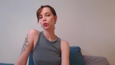 Milly online show from October 2025 07:17:01 AM