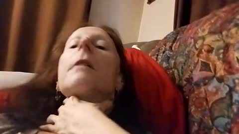 miloanj online show from November 2025 10:04:02 PM