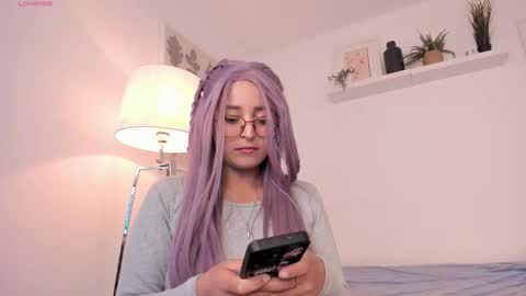 Miluu DH online show from December 2025 02:57:02 PM