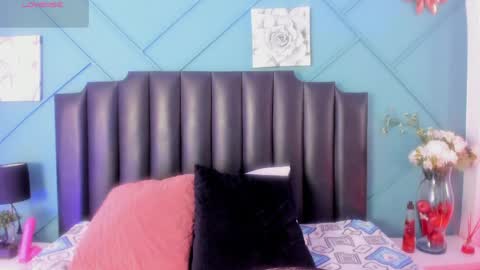 Snapshot of miluvegaa_ chatting on May 2026 11:49:02 AM MiLu online show from May 2026 11:49:02 AM