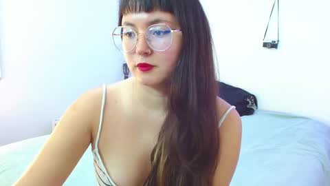 Snapshot of mily_baker chatting on December 2024 10:40:01 PM mily_baker online show from December 2024 10:40:01 PM