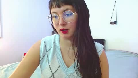 Snapshot of mily_baker chatting on December 2024 07:18:01 PM mily_baker online show from December 2024 07:18:01 PM