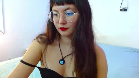 Snapshot of mily_baker chatting on December 2024 01:00:02 AM mily_baker online show from December 2024 01:00:02 AM