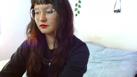 Snapshot of mily_baker chatting on January 2025 09:20:01 PM mily_baker online show from January 2025 09:20:01 PM