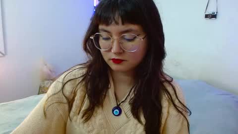 Snapshot of mily_baker chatting on January 2025 11:19:01 PM mily_baker online show from January 2025 11:19:01 PM