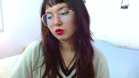 Snapshot of mily_baker chatting on January 2025 05:28:01 PM mily_baker online show from January 2025 05:28:01 PM