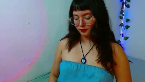 Snapshot of mily_baker chatting on January 2025 10:19:01 PM mily_baker online show from January 2025 10:19:01 PM