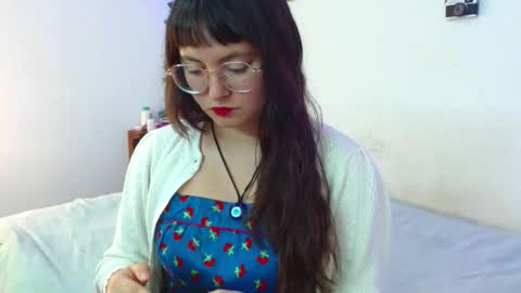 Snapshot of mily_baker chatting on February 2025 12:20:01 AM mily_baker online show from February 2025 12:20:01 AM