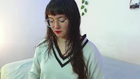 Snapshot of mily_baker chatting on February 2025 09:36:01 PM mily_baker online show from February 2025 09:36:01 PM
