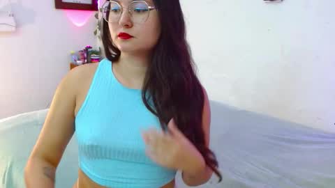 Snapshot of mily_baker chatting on September 2025 06:08:02 PM mily_baker online show from September 2025 06:08:02 PM