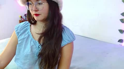 Snapshot of mily_baker chatting on September 2025 07:17:01 PM mily_baker online show from September 2025 07:17:01 PM