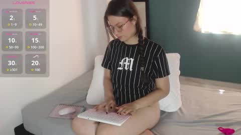 Mily Miley online show from September 2025 09:41:02 PM