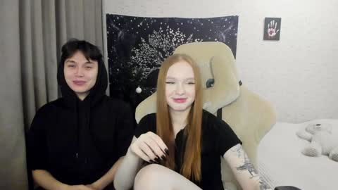 Milena and Jasper online show from January 2025 04:08:01 PM