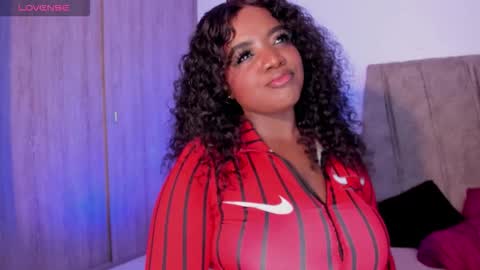 Mimi online show from December 2025 01:54:01 AM