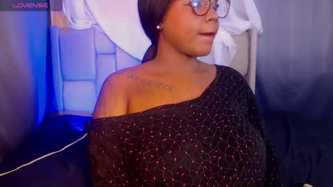 Mimi online show from February 2026 01:19:01 PM