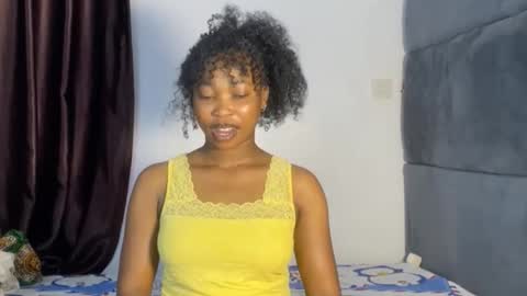 mimi online show from November 2025 12:05:01 PM