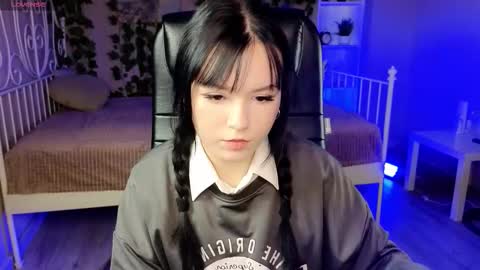 Mina online show from October 2025 10:38:02 AM