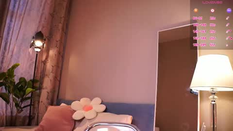 Snapshot of mind__game chatting on September 2025 05:55:02 AM Frances  Next streams Thu Fri Sat 8am -  4pm GMT3 online show from September 2025 05:55:02 AM