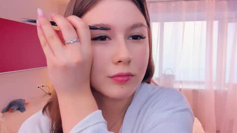 Mindi online show from November 2025 07:10:02 AM