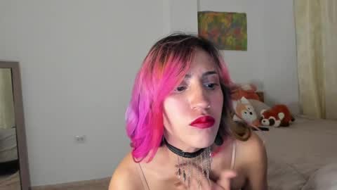 Snapshot of minefoxy2 chatting on January 2025 08:43:01 AM Amber online show from January 2025 08:43:01 AM