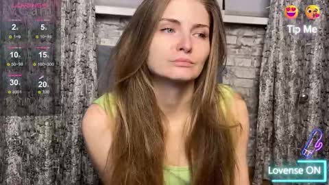 minimimi18 online show from December 2025 06:03:01 PM