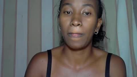 minouch211907 online show from February 2025 04:55:01 PM