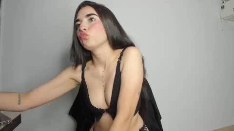 minty151 online show from December 2025 03:31:01 PM