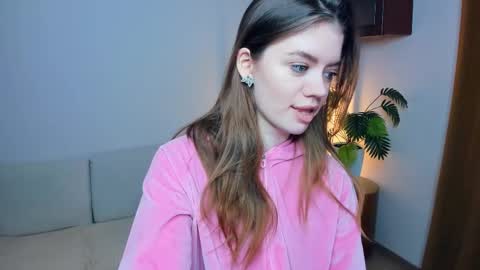 Snapshot of mintykisss chatting on February 2026 09:02:02 AM Linda online show from February 2026 09:02:02 AM