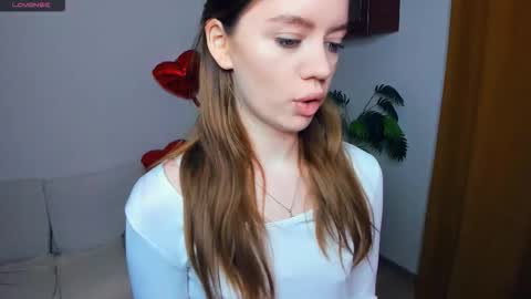 Snapshot of mintykisss chatting on February 2026 06:43:02 AM Linda online show from February 2026 06:43:02 AM