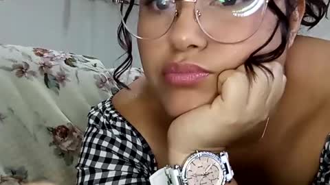 mira_cherry online show from October 2025 05:21:02 AM