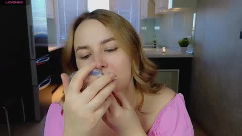 Snapshot of mira_mermayd chatting on February 2026 10:09:01 AM Mira online show from February 2026 10:09:01 AM