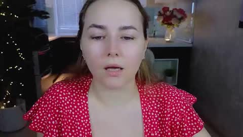 Snapshot of mira_mermayd chatting on February 2026 08:11:02 AM Mira online show from February 2026 08:11:02 AM