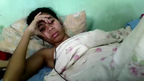 Snapshot of mirah881 chatting on November 2025 06:12:01 AM mirah881 online show from November 2025 06:12:01 AM