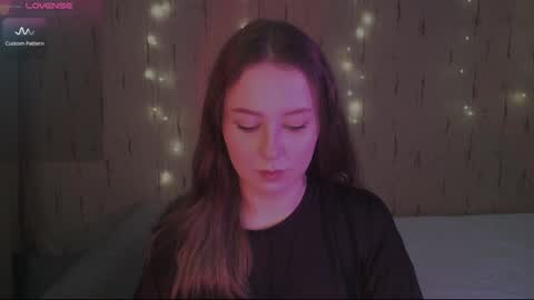 Kira online show from February 2025 09:17:01 PM