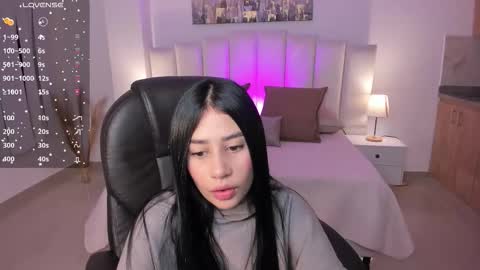 Snapshot of miranda_crawfor chatting on September 2025 12:17:02 PM miranda_crawfor online show from September 2025 12:17:02 PM