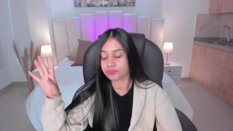 Snapshot of miranda_crawfor chatting on October 2025 12:25:01 PM miranda_crawfor online show from October 2025 12:25:01 PM