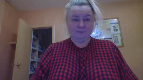 Snapshot of miranda_robinson chatting on February 2026 12:04:02 PM Miranda online show from February 2026 12:04:02 PM