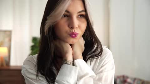 My name is Adele online show from October 2025 07:51:02 AM