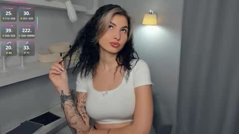 My name is Adele online show from November 2025 07:40:01 AM