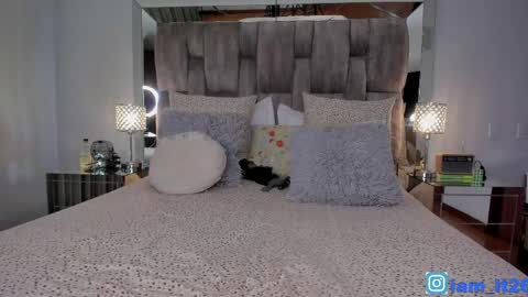 Miranda online show from May 2026 12:18:01 AM