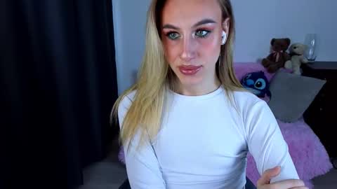 Snapshot of miraraid chatting on September 2025 04:03:02 AM miraraid online show from September 2025 04:03:02 AM