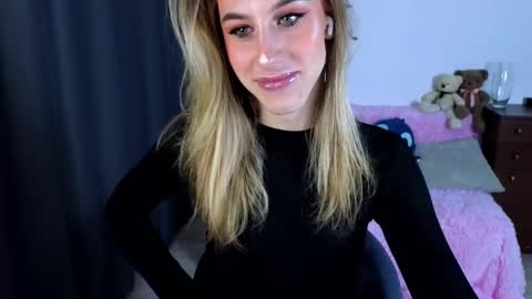 Snapshot of miraraid chatting on November 2025 05:34:01 PM miraraid online show from November 2025 05:34:01 PM