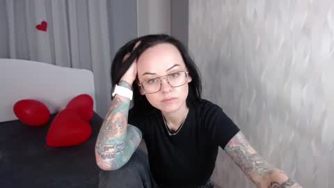 Mira online show from February 2025 03:54:02 PM