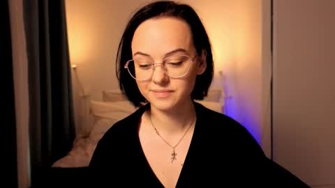 MiraSkyy online show from October 2025 01:56:02 PM