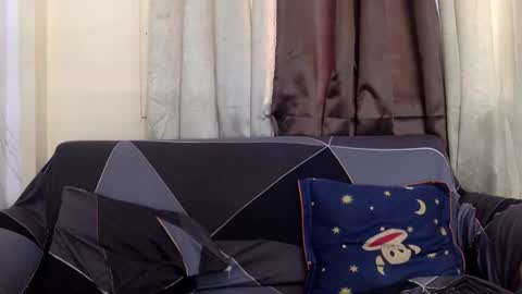 Snapshot of mireill_sex chatting on May 2026 04:40:01 AM mireill_sex online show from May 2026 04:40:01 AM