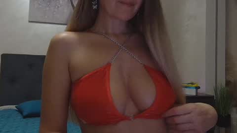 Snapshot of miriam04 chatting on December 2024 09:56:01 PM miriam04 online show from December 2024 09:56:01 PM