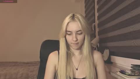 Snapshot of misa_lia chatting on November 2025 02:52:02 PM Misa online show from November 2025 02:52:02 PM