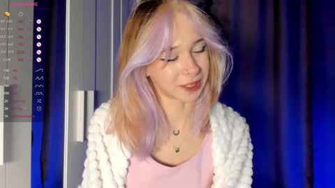 misekiii online show from November 2025 01:28:02 AM